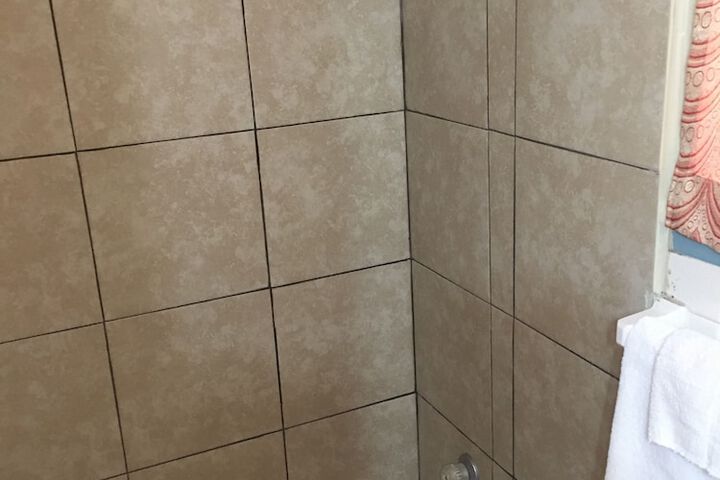 Room 76 of 80