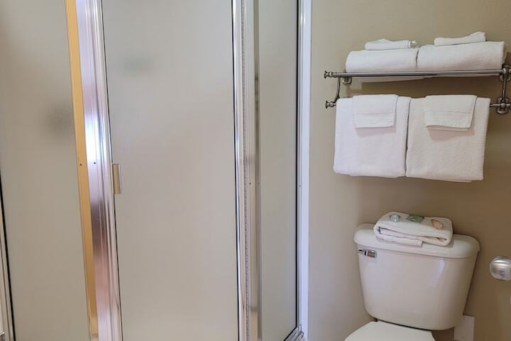 Room 118 of 147