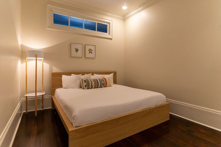 Room 28 of 51
