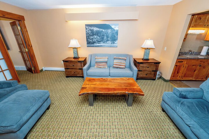 Silver Moon Inn