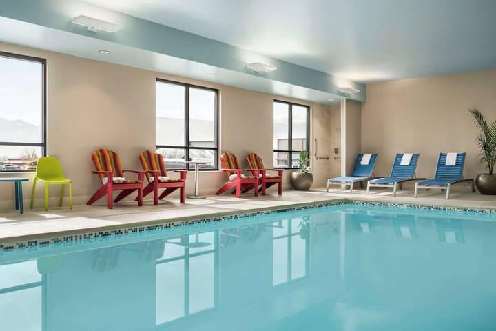 Pool 4 of 30