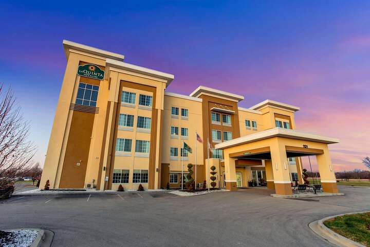 Hotel 2 of 55