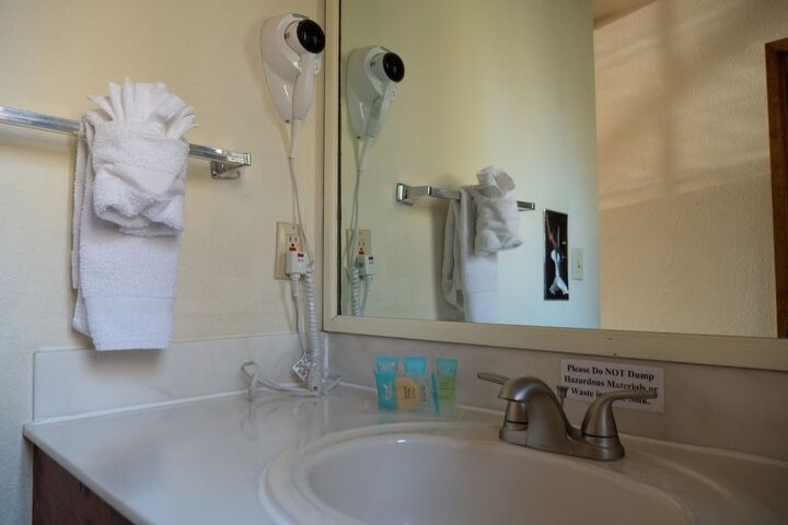 Room 13 of 44