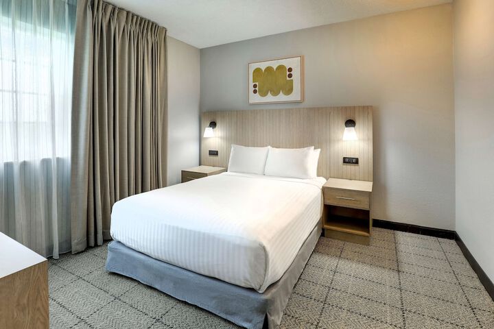 Room 34 of 49