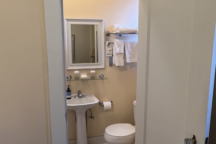 Room 15 of 41