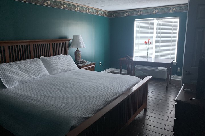 Room 16 of 42