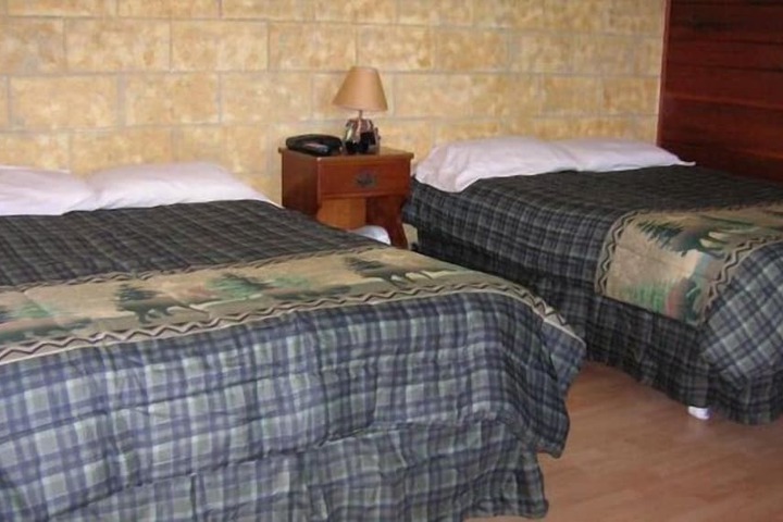 Room 18 of 34