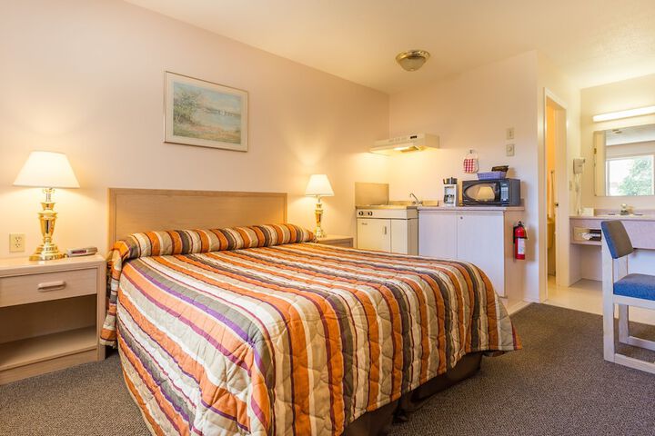 Room 12 of 40