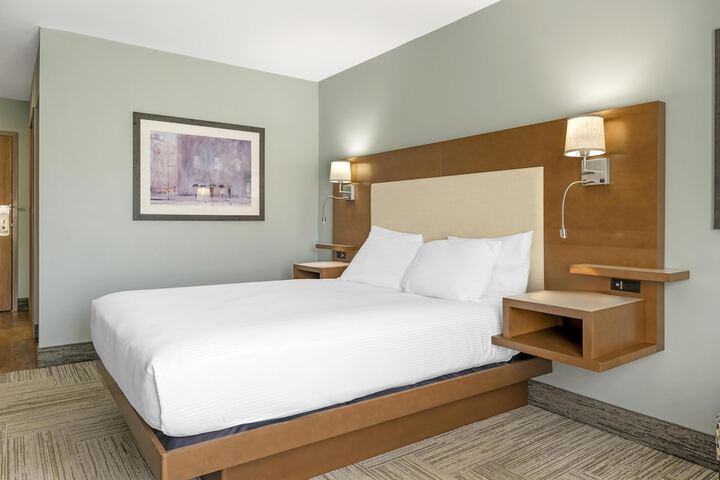 Best Western Plus Woodstock Hotel & Conference Centre