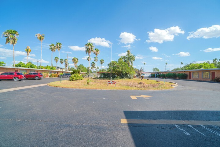 Vali Ho Motel by OYO Weslaco Mercedes