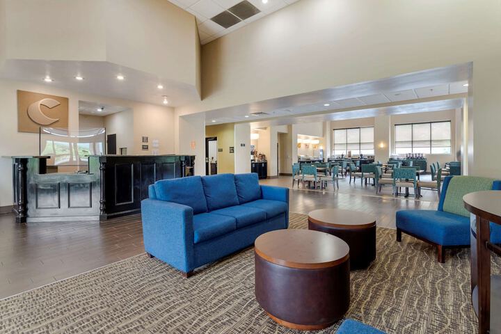 Hotel Interior 10 of 37