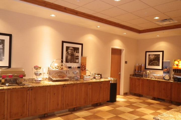 Hampton Inn & Suites Buffalo