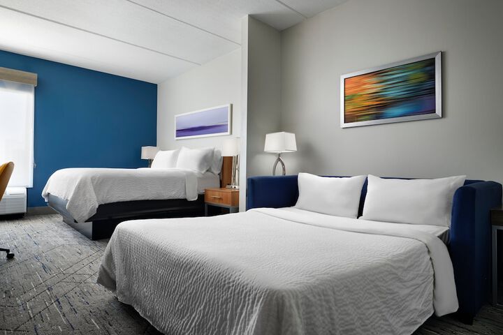 Room 10 of 38