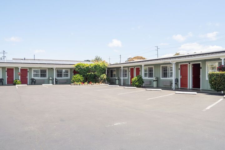 Discovery Inn
