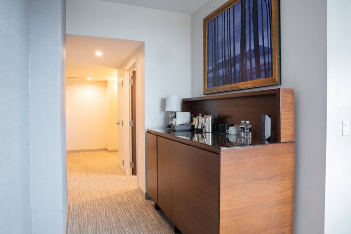 Room 35 of 74