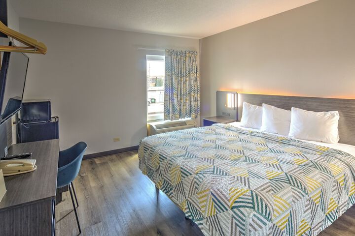 Motel 6 Libertyville IL