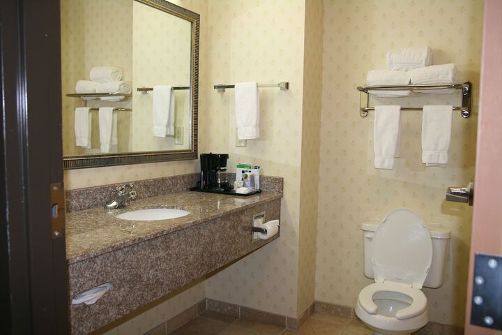 Holiday Inn Express & Suites Grenada by IHG