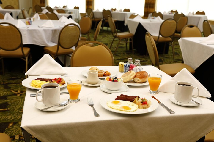 Breakfast/Coffee Service 85 of 96