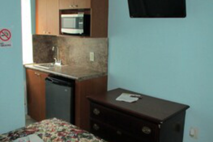 Dixie Hotel
