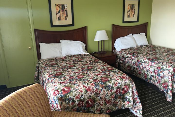 Room 11 of 20