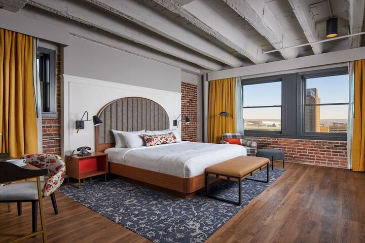 Room 50 of 67