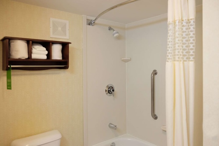 Room 10 of 46