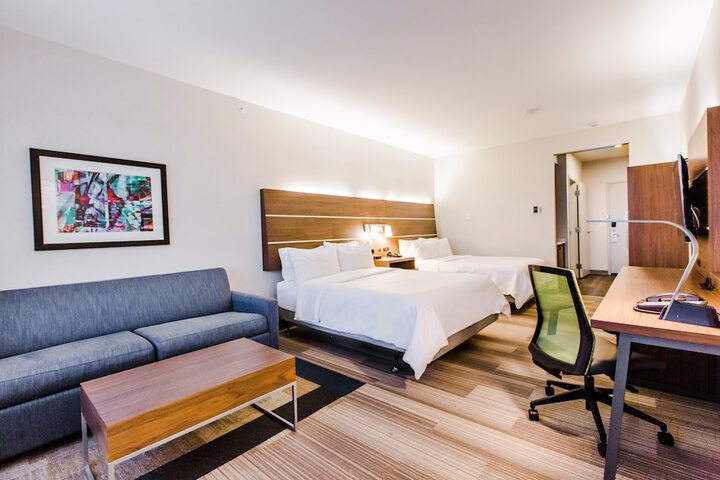 Room 43 of 74