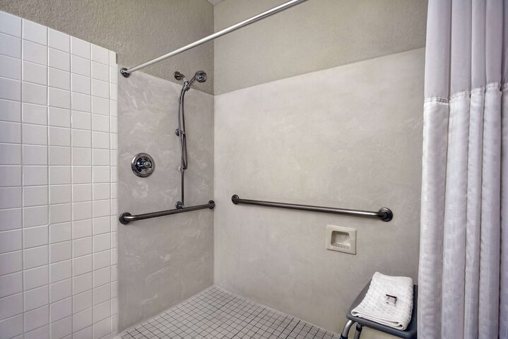 Room 10 of 45