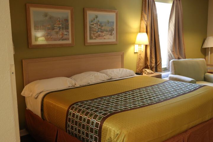 Room 21 of 56