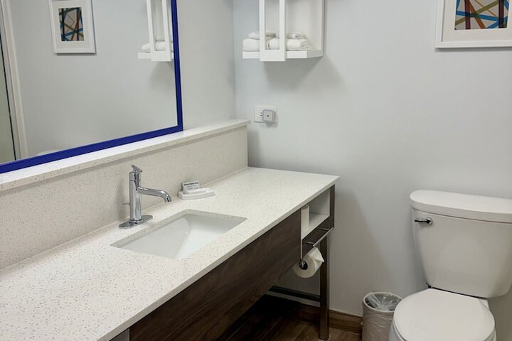 Hampton Inn McHenry