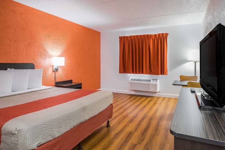 Room 21 of 30