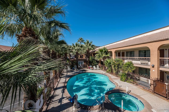 Pool 15 of 29
