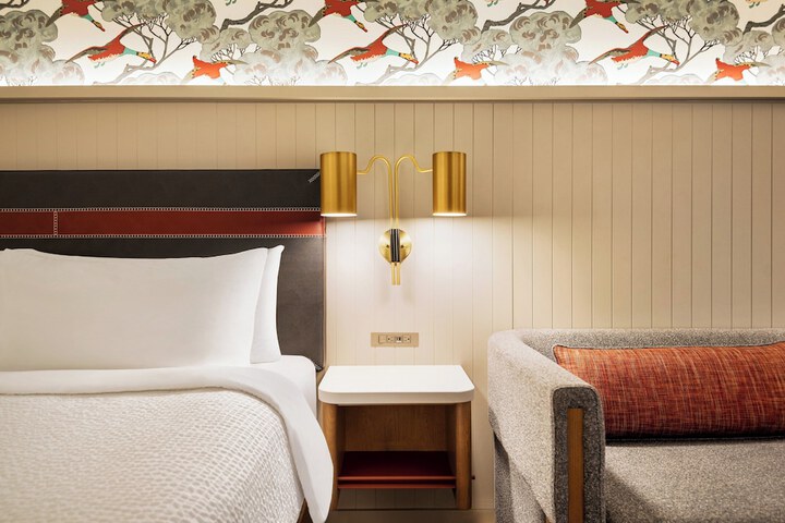 Room 15 of 29