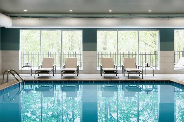 Holiday Inn Express & Suites Millersburg by IHG