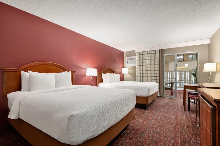 Ramada by Wyndham Grand Forks