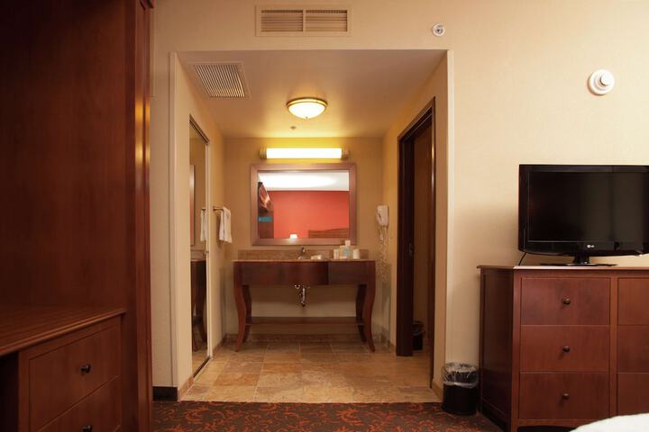 Room 30 of 57