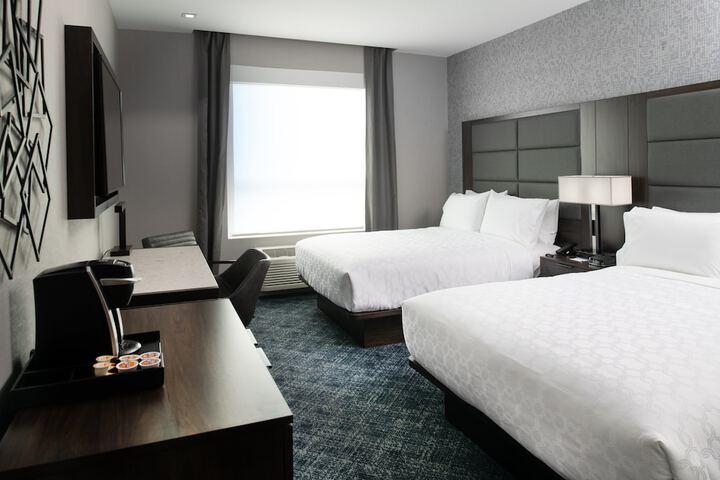 Room 37 of 60