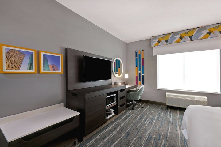 Room 45 of 77