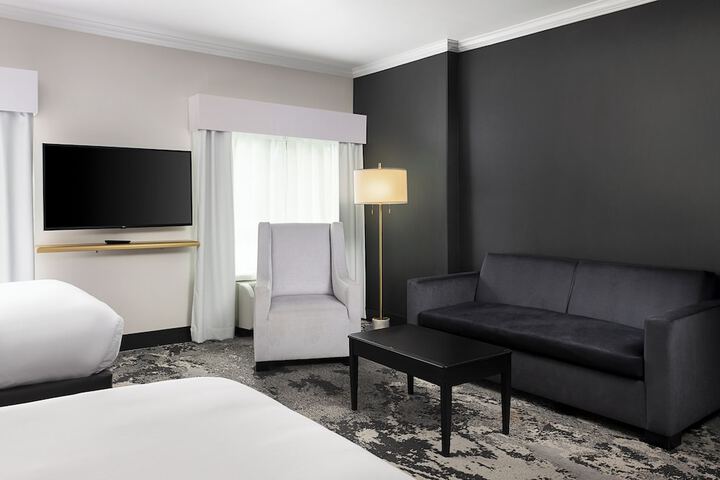Room 43 of 91