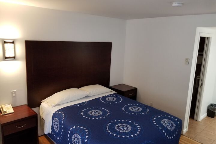 Room 19 of 29