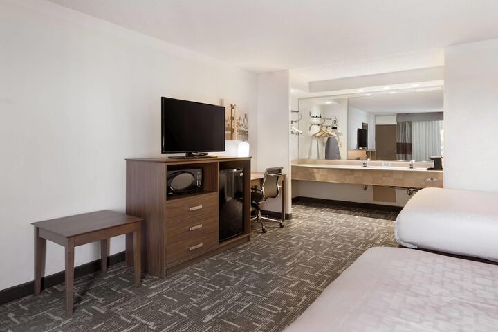 Clarion Hotel Concord / Walnut Creek