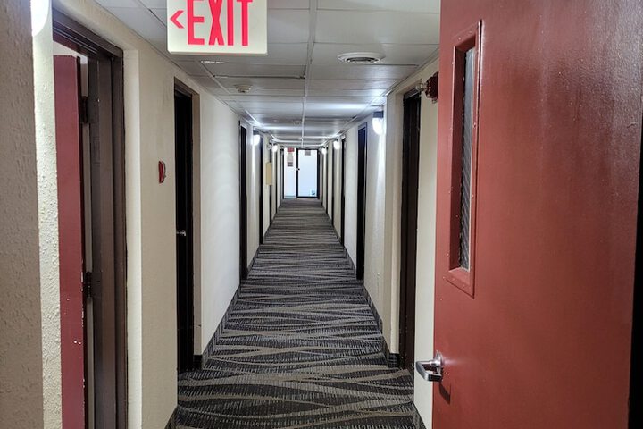 Ballroom/Hall 52 of 54