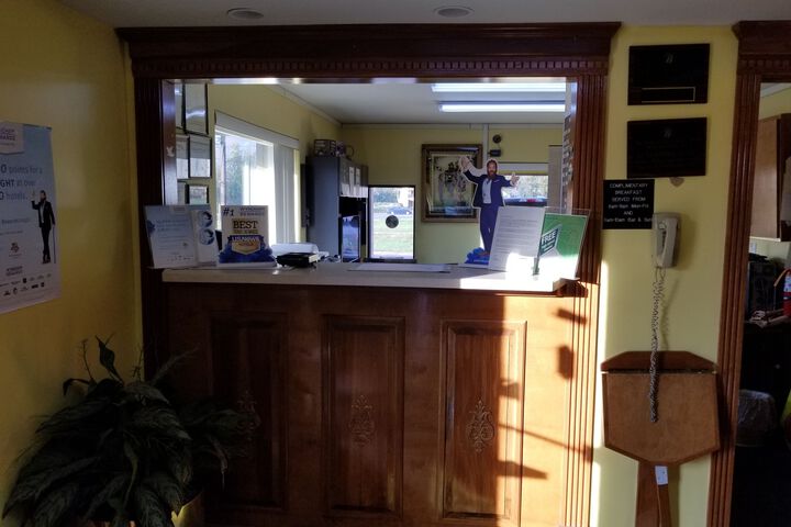 SUPER 8 BELLMAWR NJ PHILADELPH