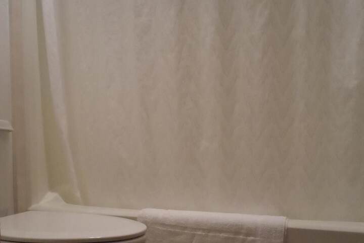 Room 34 of 41