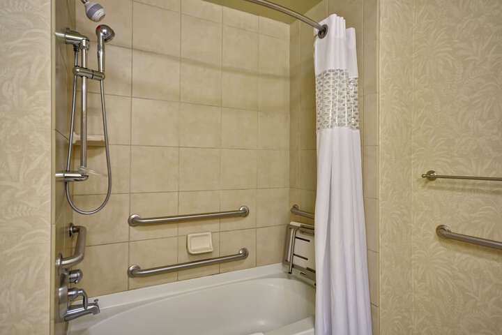 Hampton Inn & Suites North Charleston-University Blvd