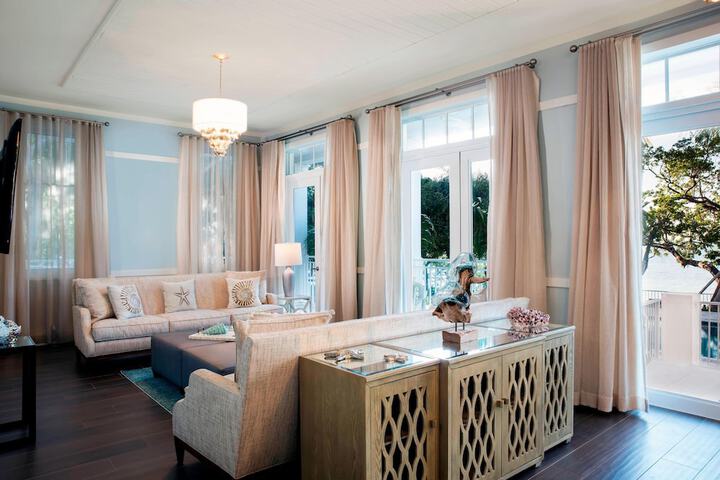 Playa Largo Resort & Spa Autograph Collection