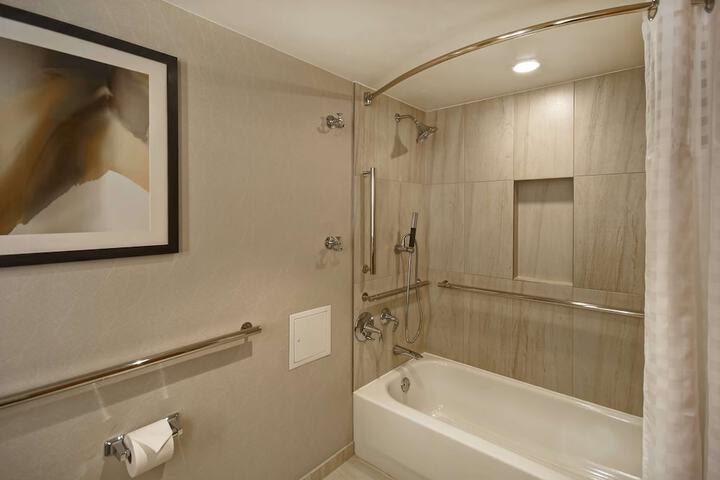 Embassy Suites by Hilton Raleigh Durham Research Triangle