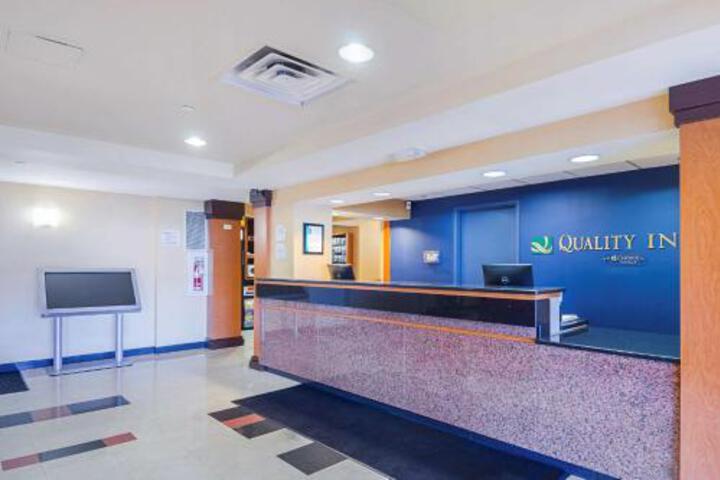 Quality Inn