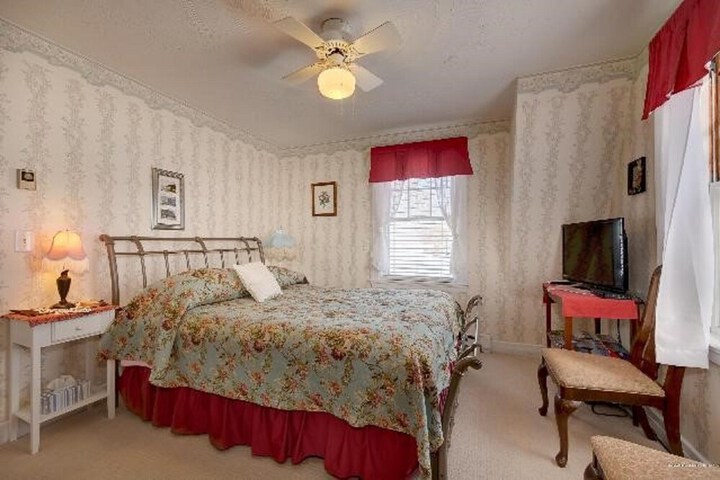 Room 20 of 36