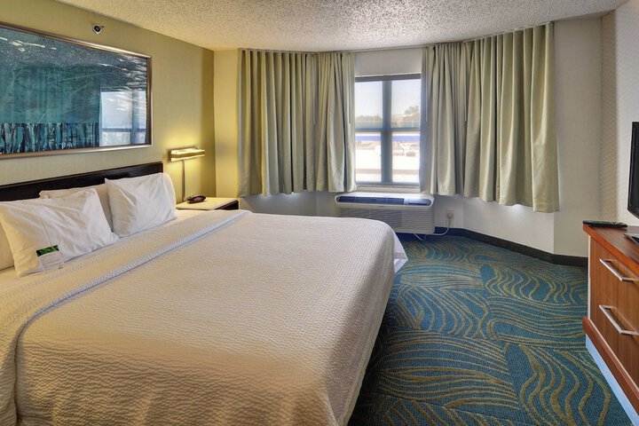Room 20 of 46